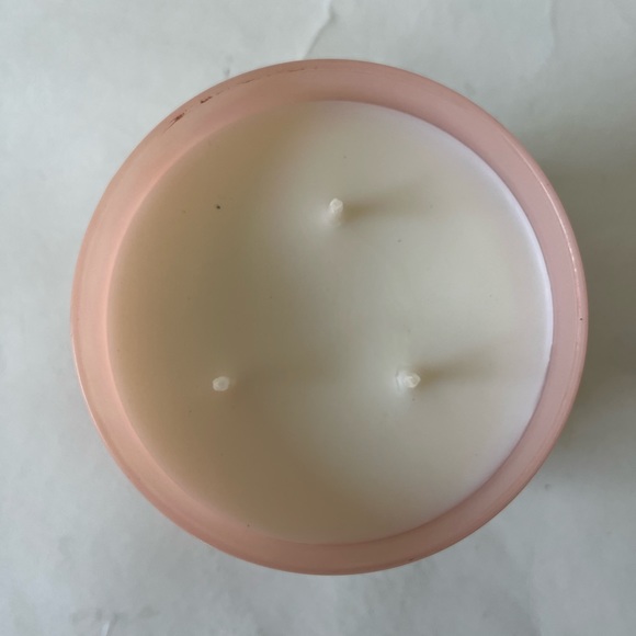 Bath and Body Works White Barn Cozy Linen & Nectarine 3 Wick Candle Never Burned - Picture 2 of 4